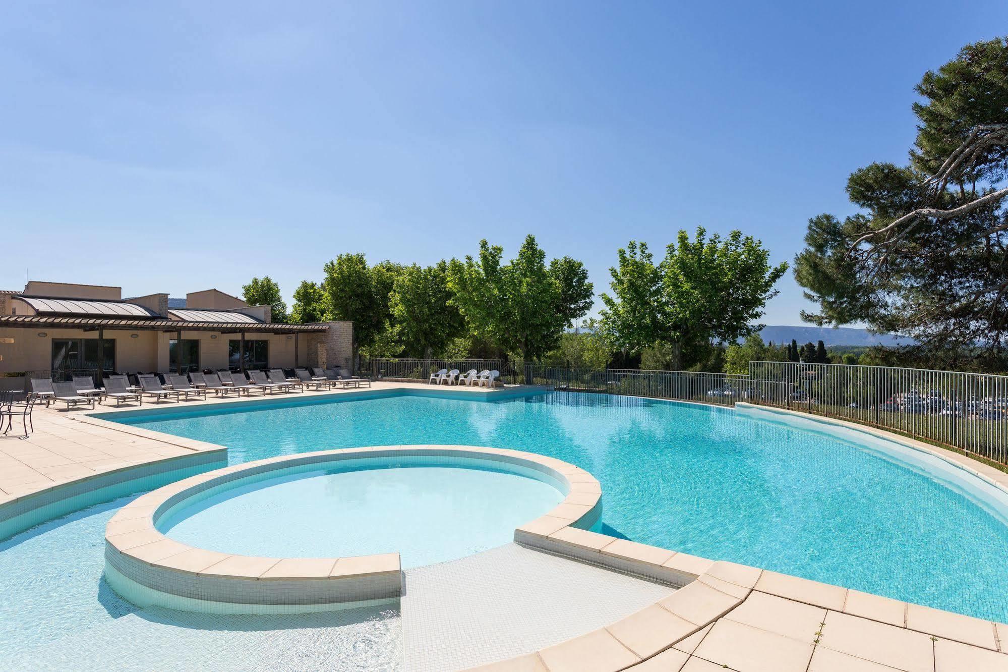 Madame Vacances Domaine Du Provence Country Club Service Premium Saumane-de-Vaucluse Экстерьер фото